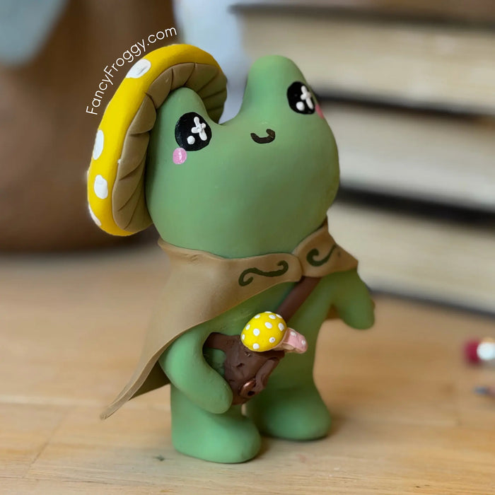 Fancy Desk Friend - Adventuring Outfit